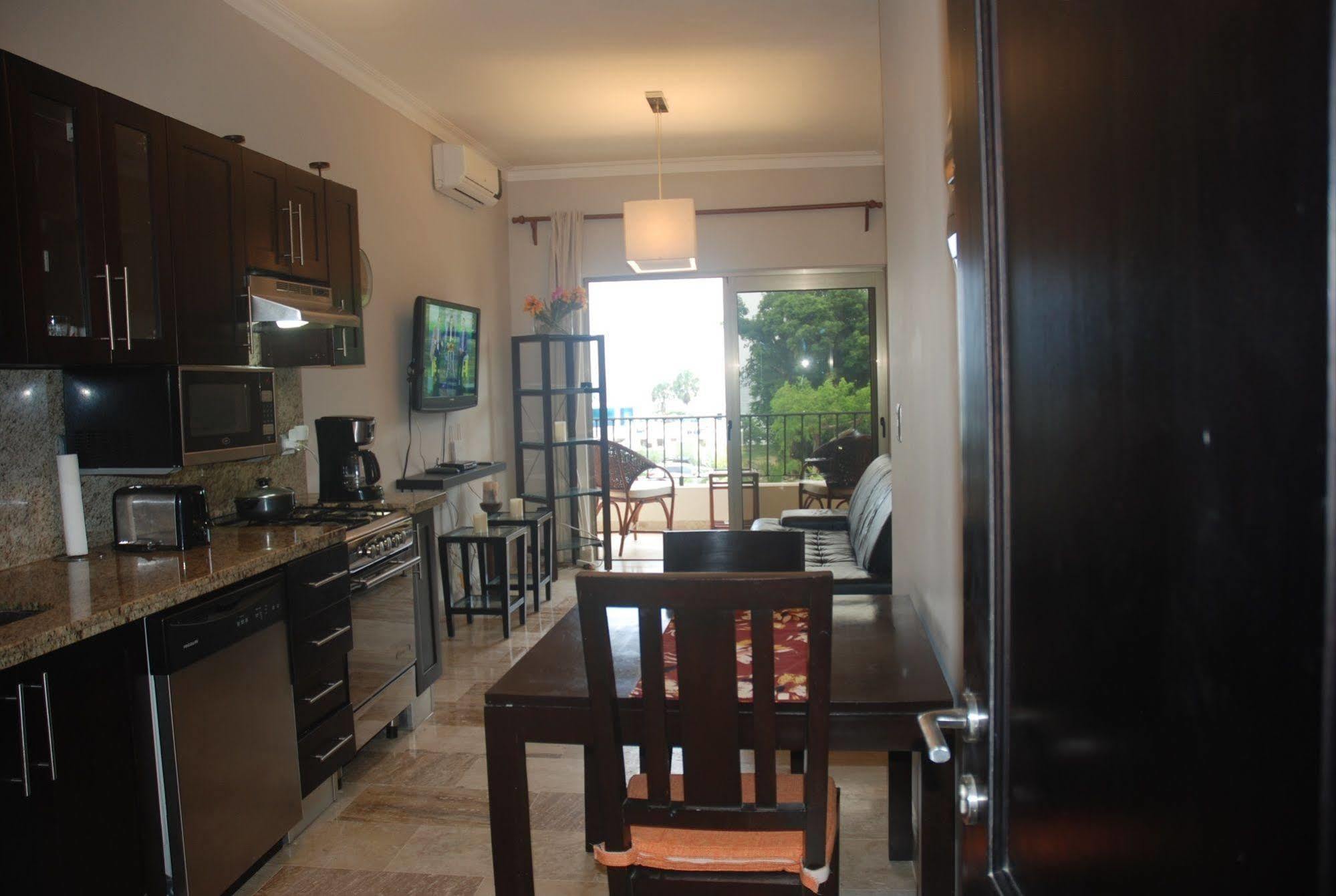 E&J Beach Condo Sosúa Екстериор снимка