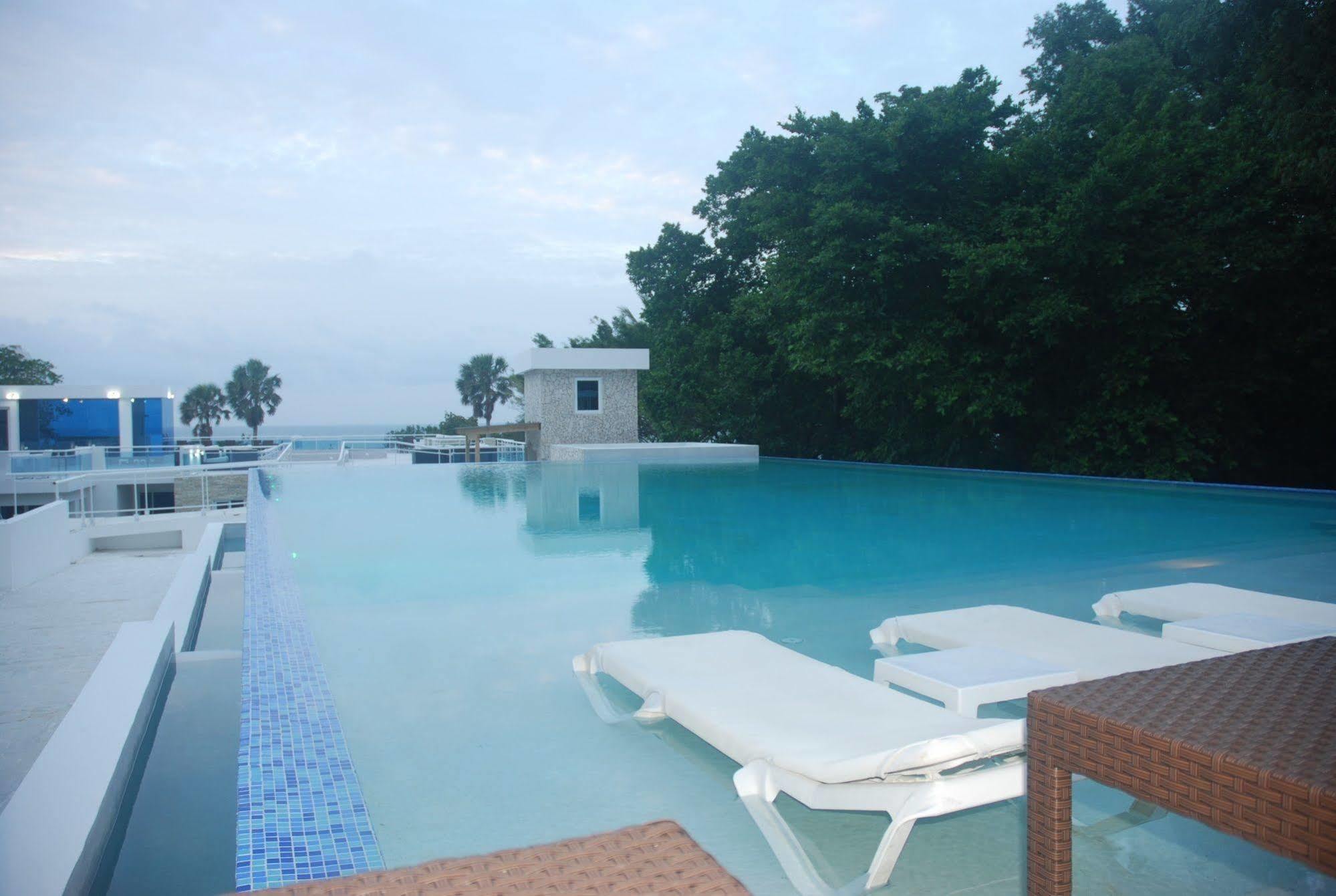 E&J Beach Condo Sosúa Екстериор снимка